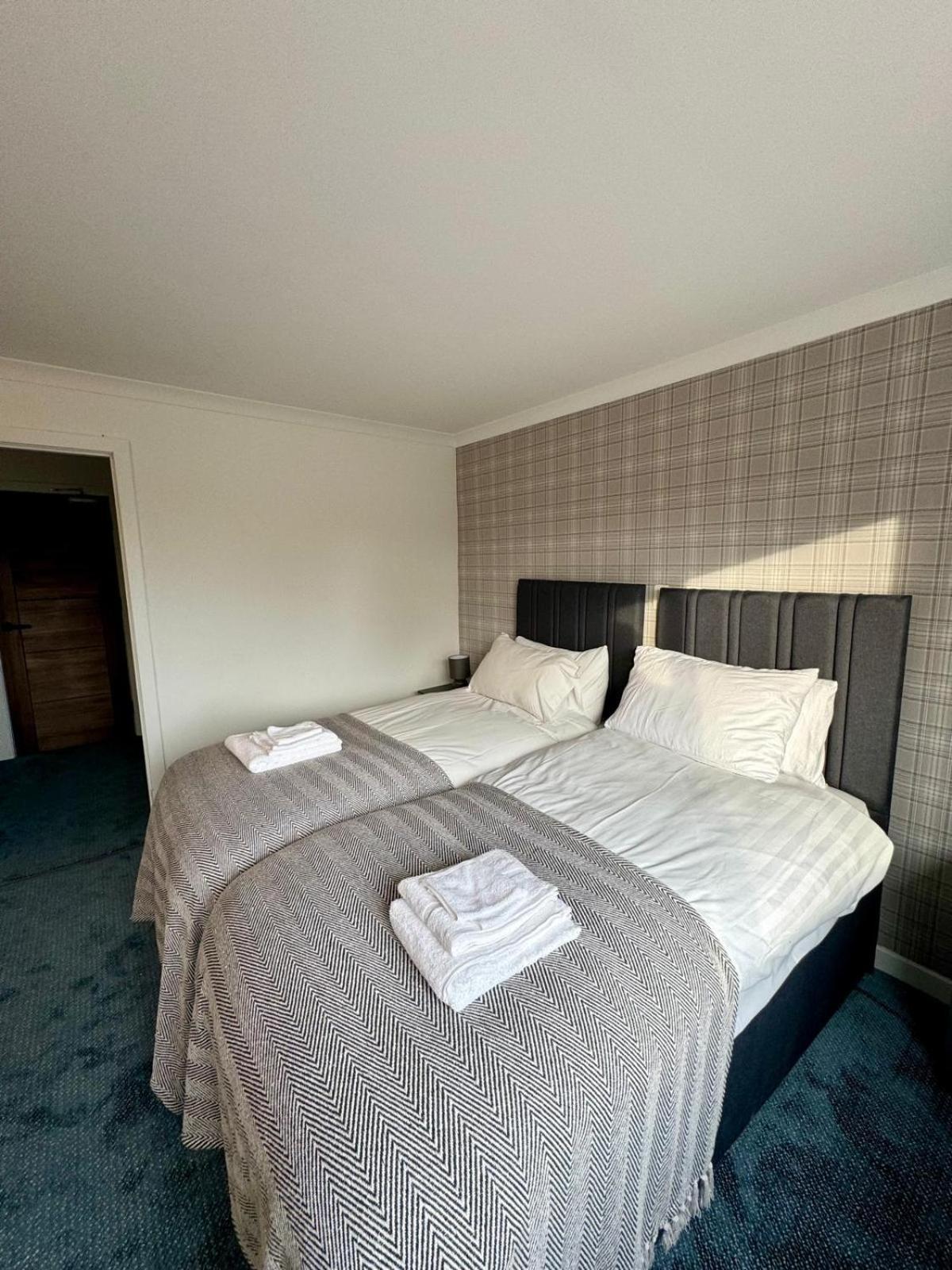 Newly Renovated Cozy Rooms In Fife フレウチー エクステリア 写真